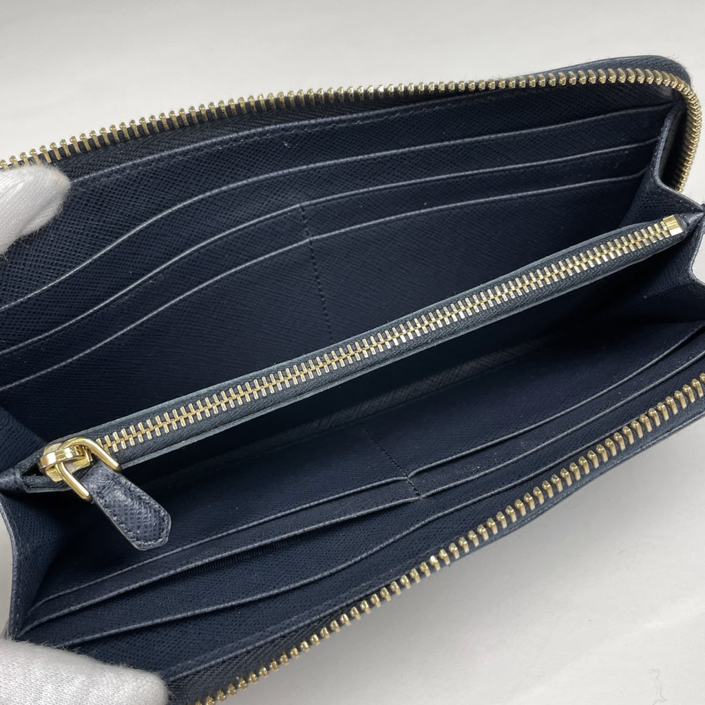 プラダ ロゴプレート L字ファスナー 長財布 札入れ 小銭入れ 長財布 サフィアーノレザー ネイビー レディース 【中古】brbag