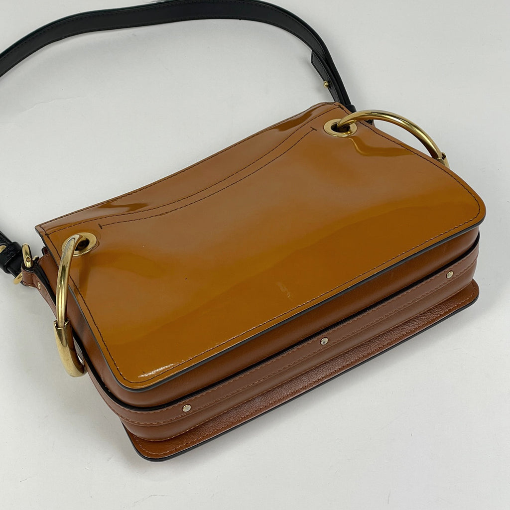 クロエ ロゴ ショルダーバッグ エナメル 斜め掛け ショルダーバッグ レザー ブラウン レディース 【中古】brbag