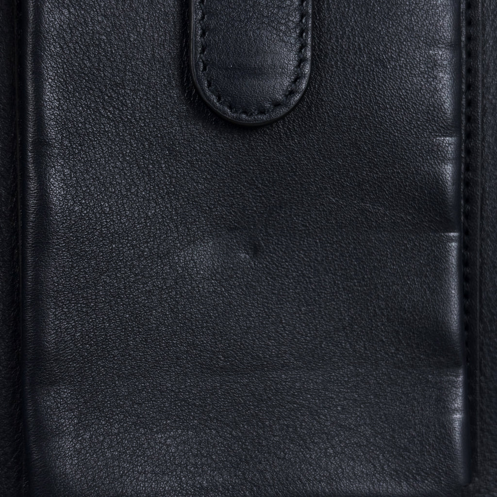 グッチ マイクログッチシマ トラベル ドキュメントケース ラウンドファスナー シグネチャー 長財布 シマレザー ネイビー 449246 レディース 【中古】brbag