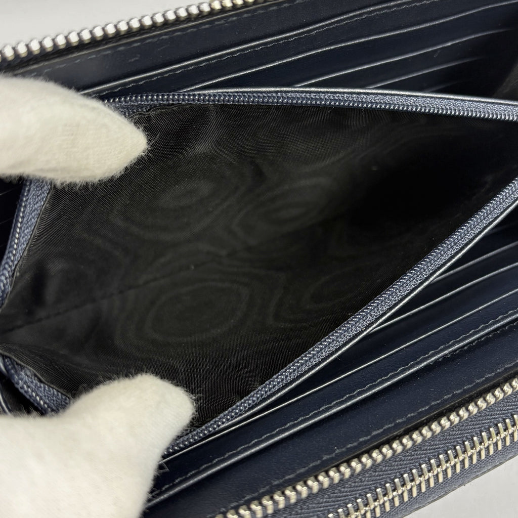 グッチ マイクログッチシマ トラベル ドキュメントケース ラウンドファスナー シグネチャー 長財布 シマレザー ネイビー 449246 レディース 【中古】brbag