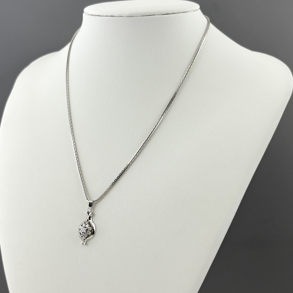 バイセル公式】約43cm フラワー ネックレス プラチナ ペンダント 花