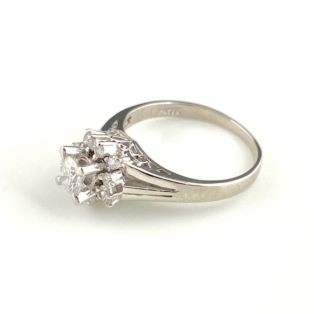 ダイヤモンド デザインリング プラチナ メレダイヤ 指輪 リング 11号 Pt900 ダイヤモンド レディース 【中古】nbjwl