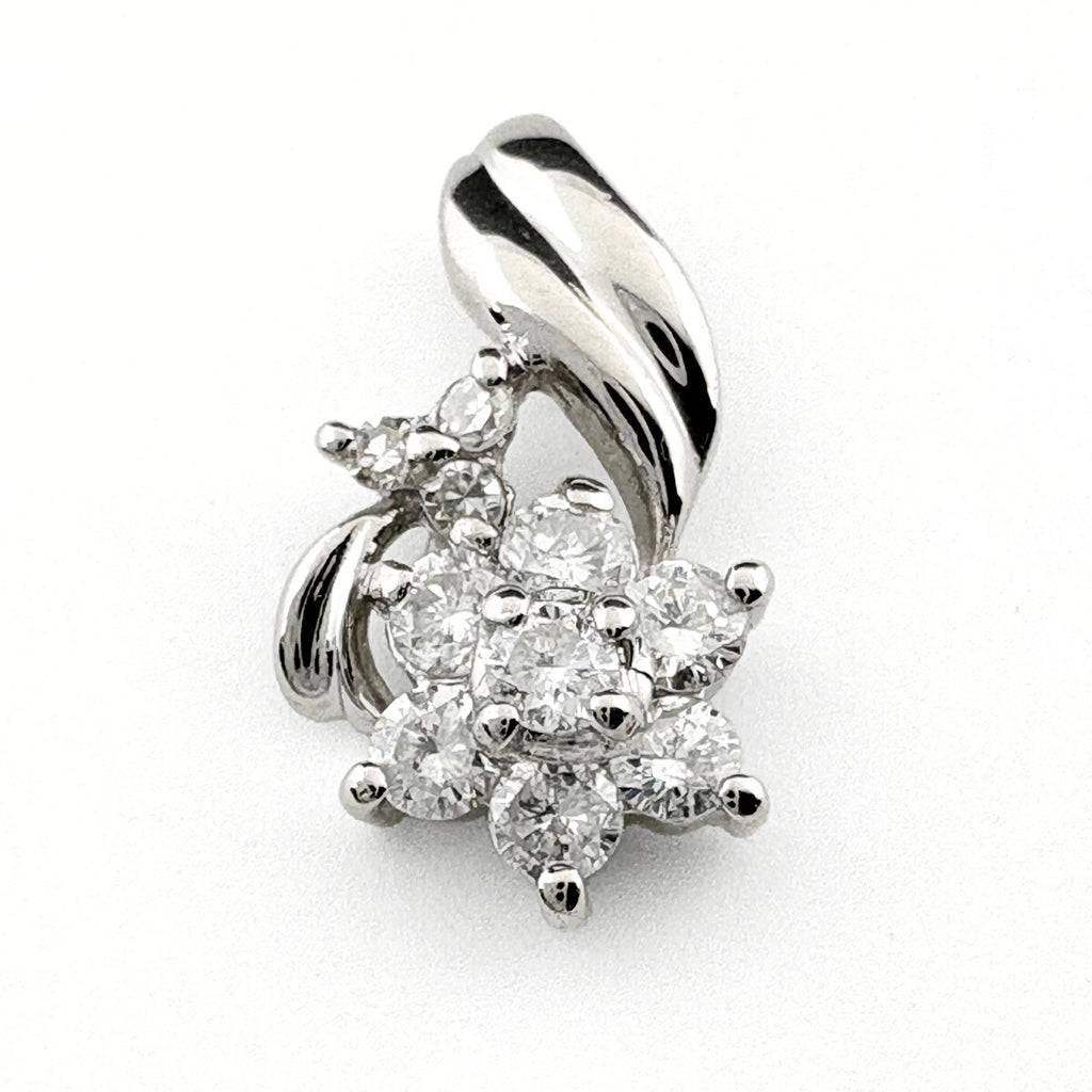 フラワーモチーフ ペンダントトップ プラチナ メレダイヤ 花 ペンダントトップ Pt900 ダイヤモンド レディース 【中古】nbjwl