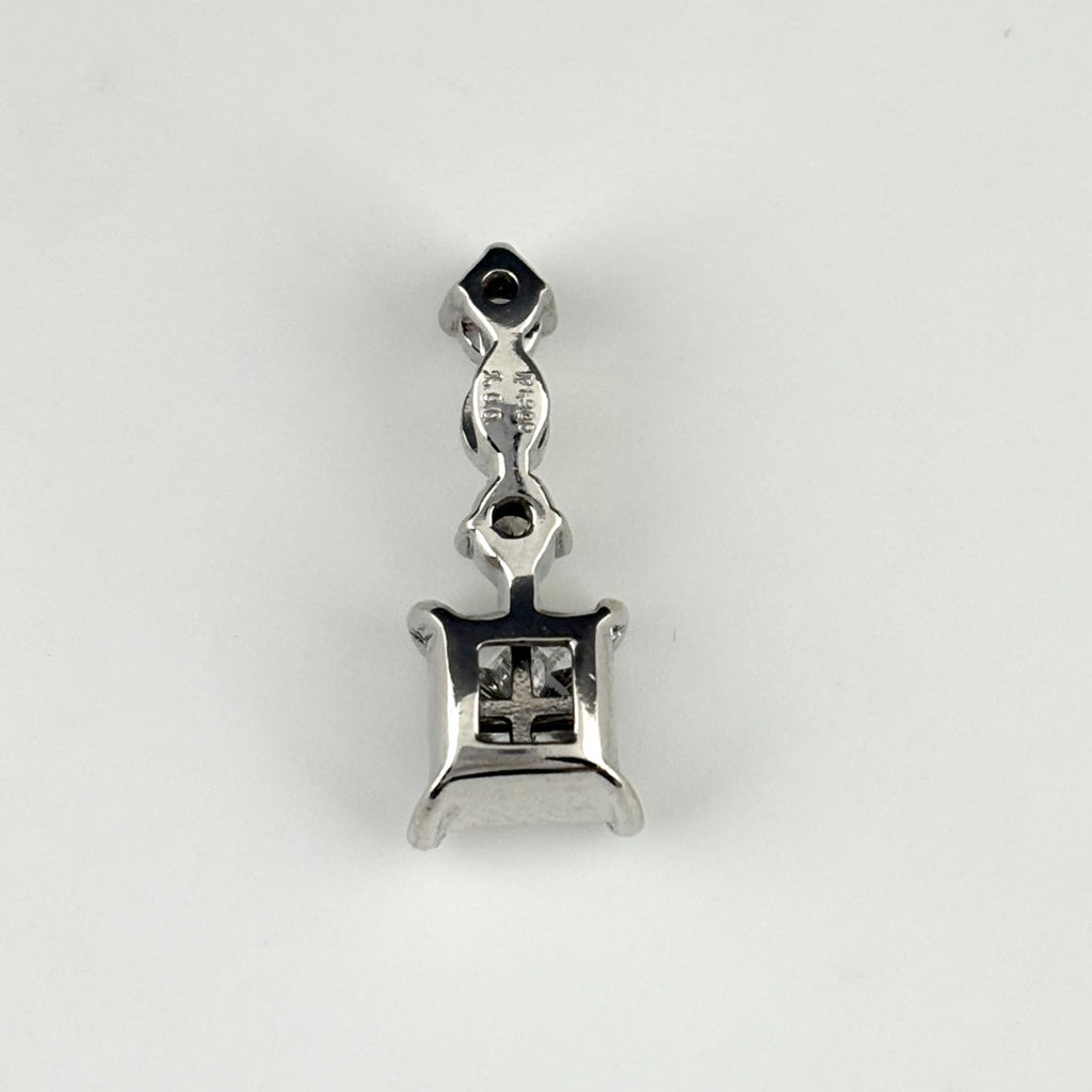 メレダイヤ デザインペンダントトップ プラチナ ペンダントトップ Pt900 ダイヤモンド レディース 【中古】nbjwl
