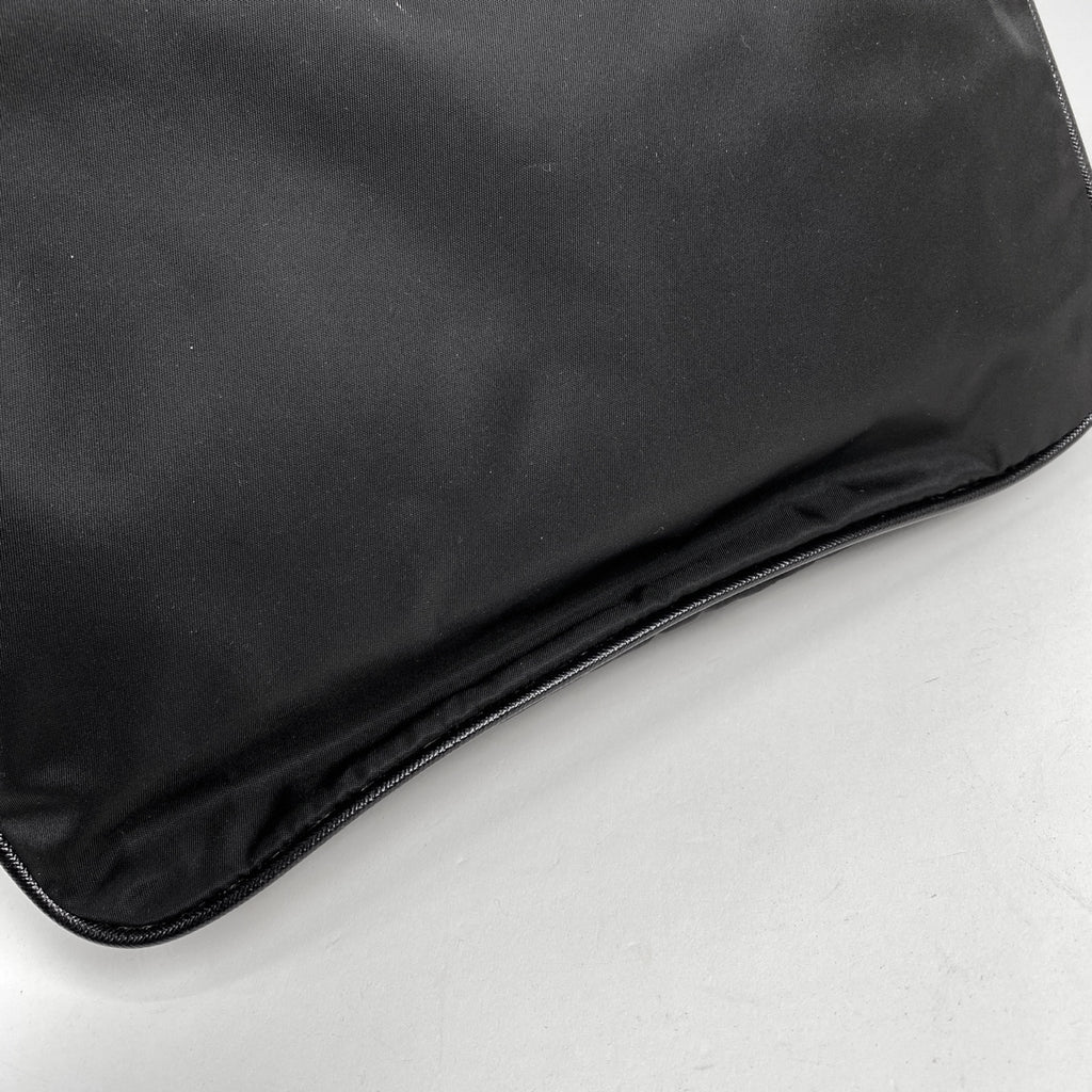 プラダ ロゴプレート ショルダーバッグ 斜め掛け ショルダーバッグ テスートナイロン ネロ(ブラック) VA0563 レディース 【中古】brbag