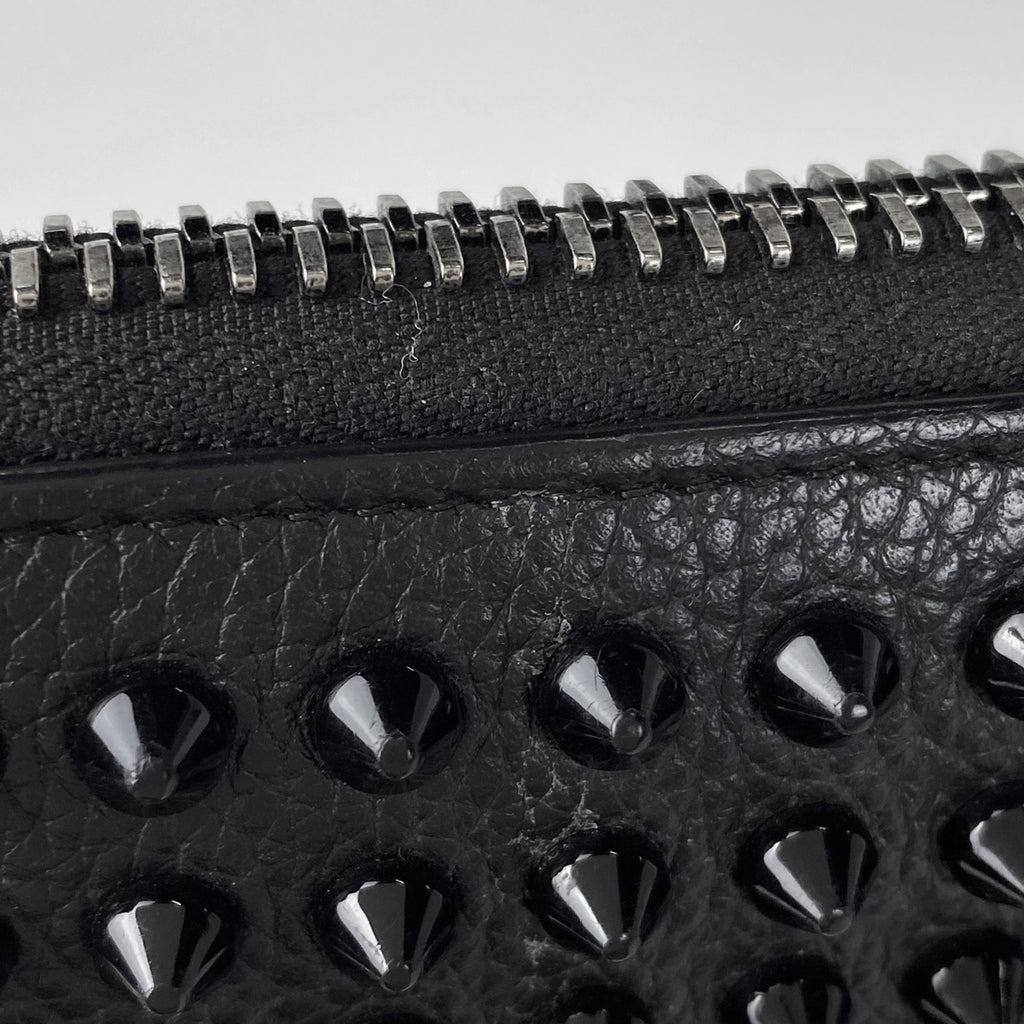 クリスチャンルブタン パネトーネ ラウンドファスナー 長財布 スタッズ 長財布 レザー ブラック レディース 【中古】brbag