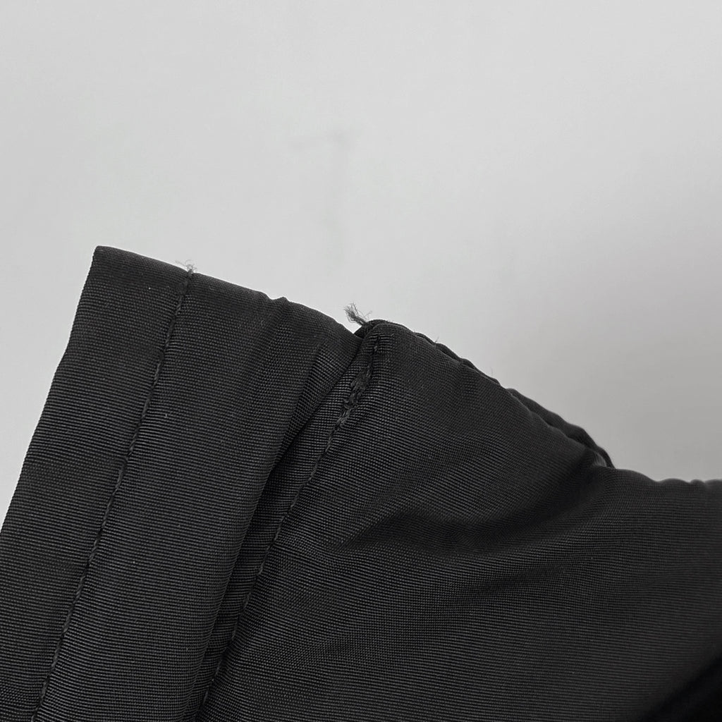 グッチ ロゴ ダウンジャケット ブルゾン フード収納 アウター ダウンジャケット ブラック メンズ 【中古】brapp