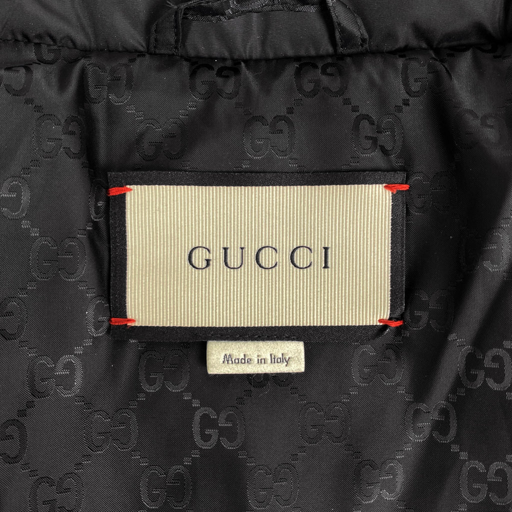グッチ ロゴ ダウンジャケット ブルゾン フード収納 アウター ダウンジャケット ブラック メンズ 【中古】brapp