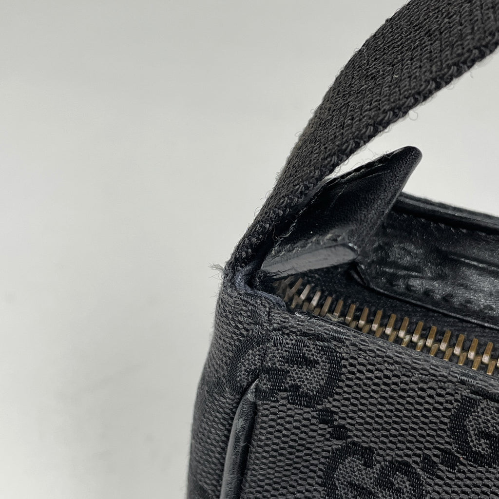 グッチ GG柄 ハンドバッグ アクセサリーポーチ ハンドバッグ GGキャンバス ブラック レディース 【中古】brbag