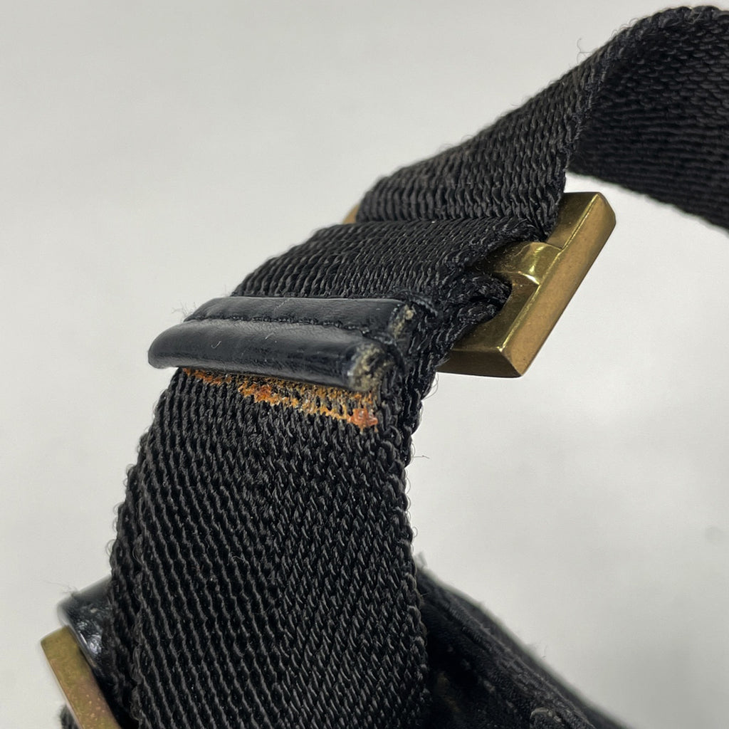 グッチ GG柄 ハンドバッグ アクセサリーポーチ ハンドバッグ GGキャンバス ブラック レディース 【中古】brbag