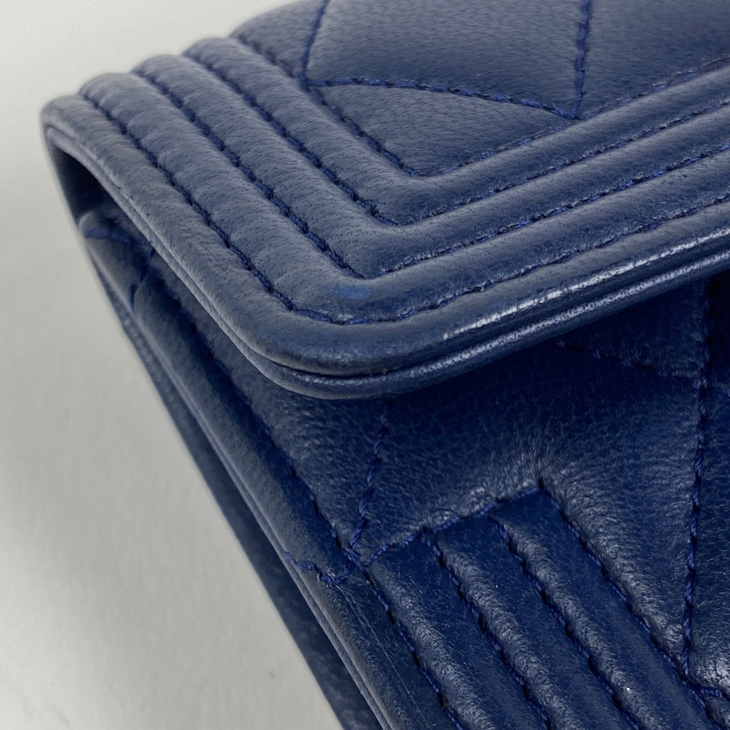 シャネル ボーイシャネル 三つ折り財布 ミニウォレット 三つ折り財布 レザー ネイビー レディース 【中古】brbag