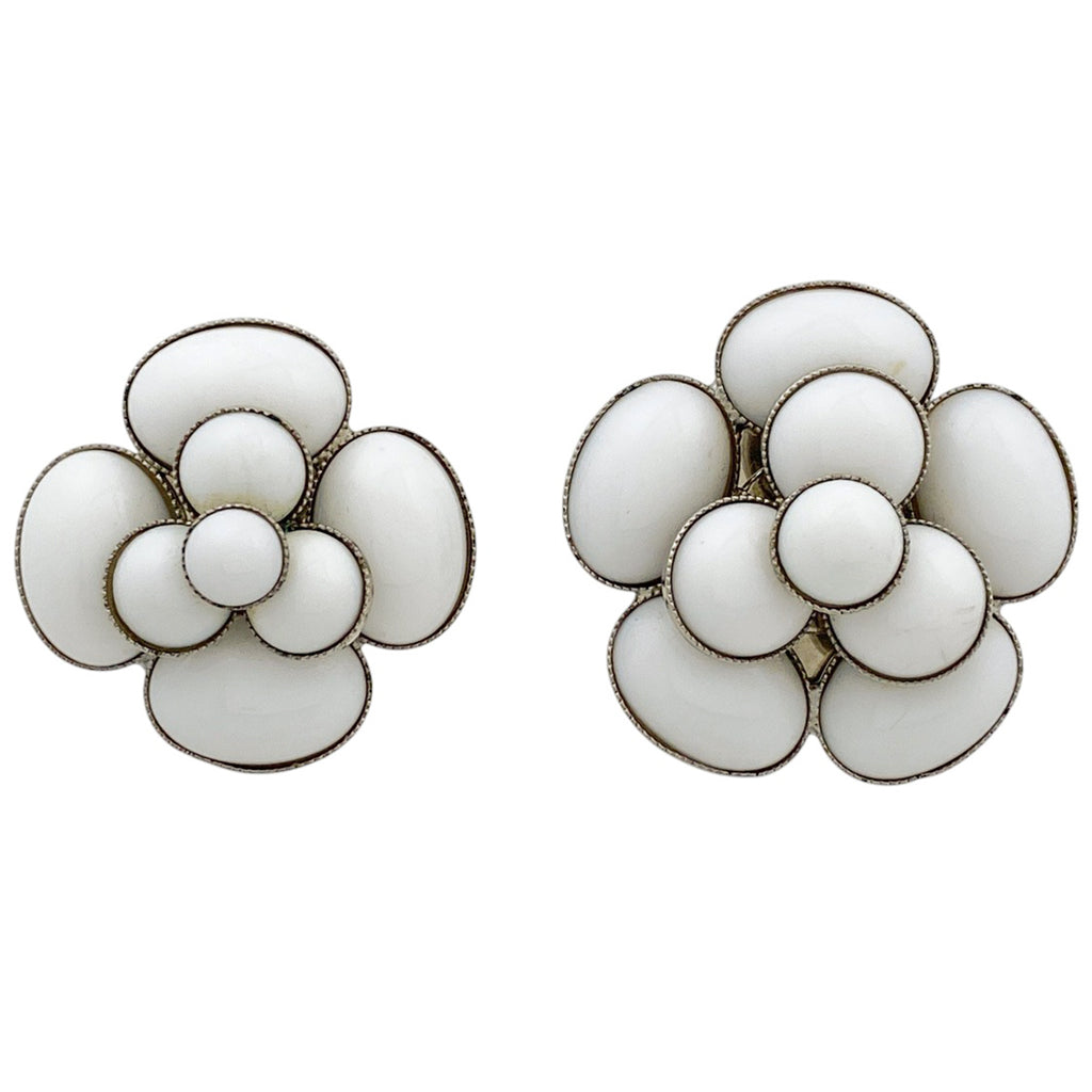 シャネル デザイン イヤリング フラワー イヤリング シルバーメッキ シルバー ホワイト レディース 【中古】bracc