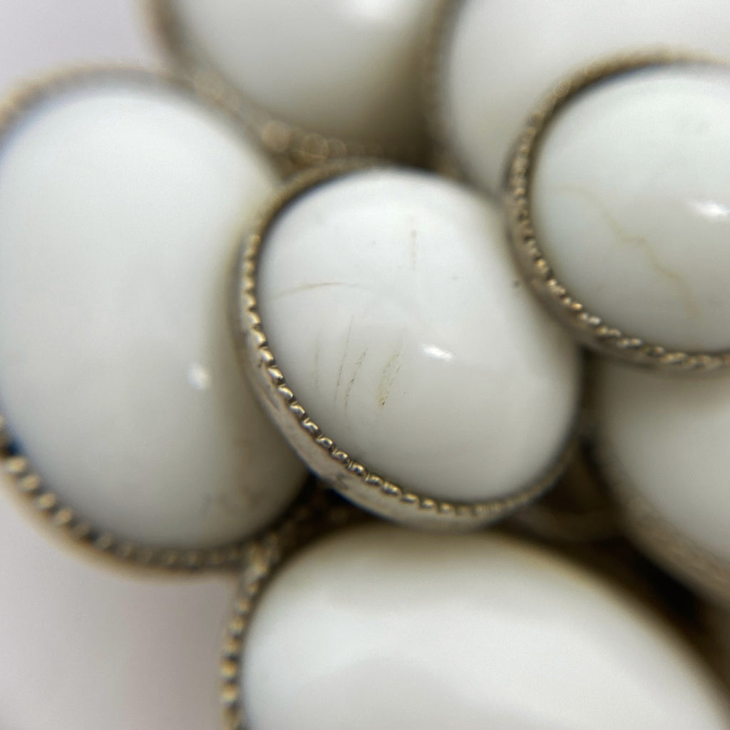 シャネル デザイン イヤリング フラワー イヤリング シルバーメッキ シルバー ホワイト レディース 【中古】bracc