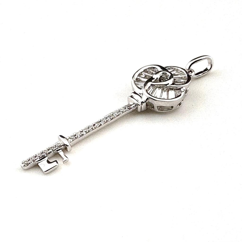 キーモチーフ ペンダントトップ WG ホワイトゴールド メレダイヤ 鍵 ペンダントトップ K18 WG ダイヤモンド レディース 【中古】nbjwl