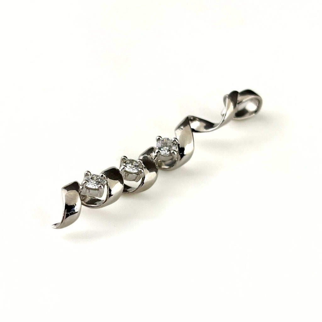 メレダイヤ デザインペンダントトップ プラチナ ペンダントトップ Pt900 ダイヤモンド レディース 【中古】nbjwl