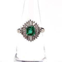 エメラルド デザインリング プラチナ 指輪 メレダイヤ リング 12号 Pt900 エメラルド ダイヤモンド レディース 【中古】nbjwl