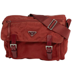 プラダ ロゴプレート ショルダーバッグ メッセンジャーバッグ ショルダーバッグ ナイロン レッド B6671 レディース 【中古】brbag