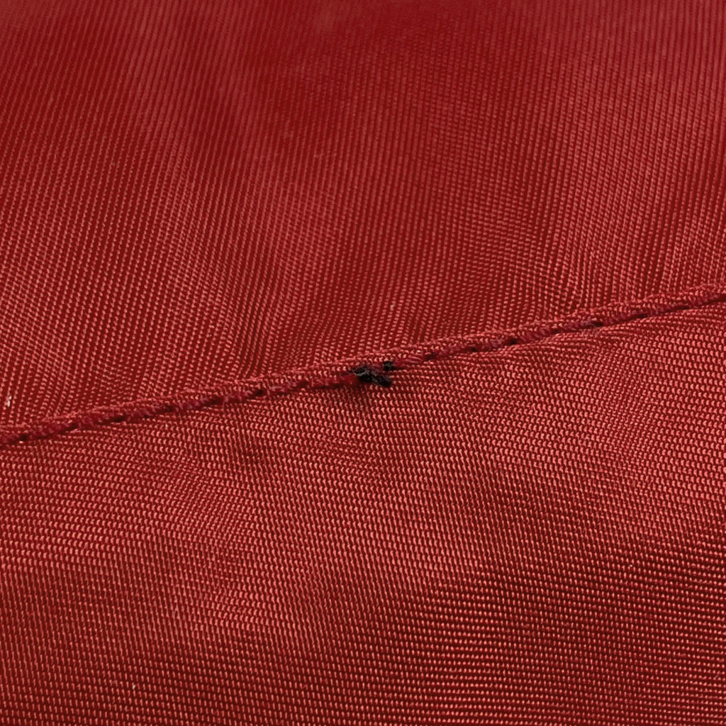 プラダ ロゴプレート ショルダーバッグ メッセンジャーバッグ ショルダーバッグ ナイロン レッド B6671 レディース 【中古】brbag