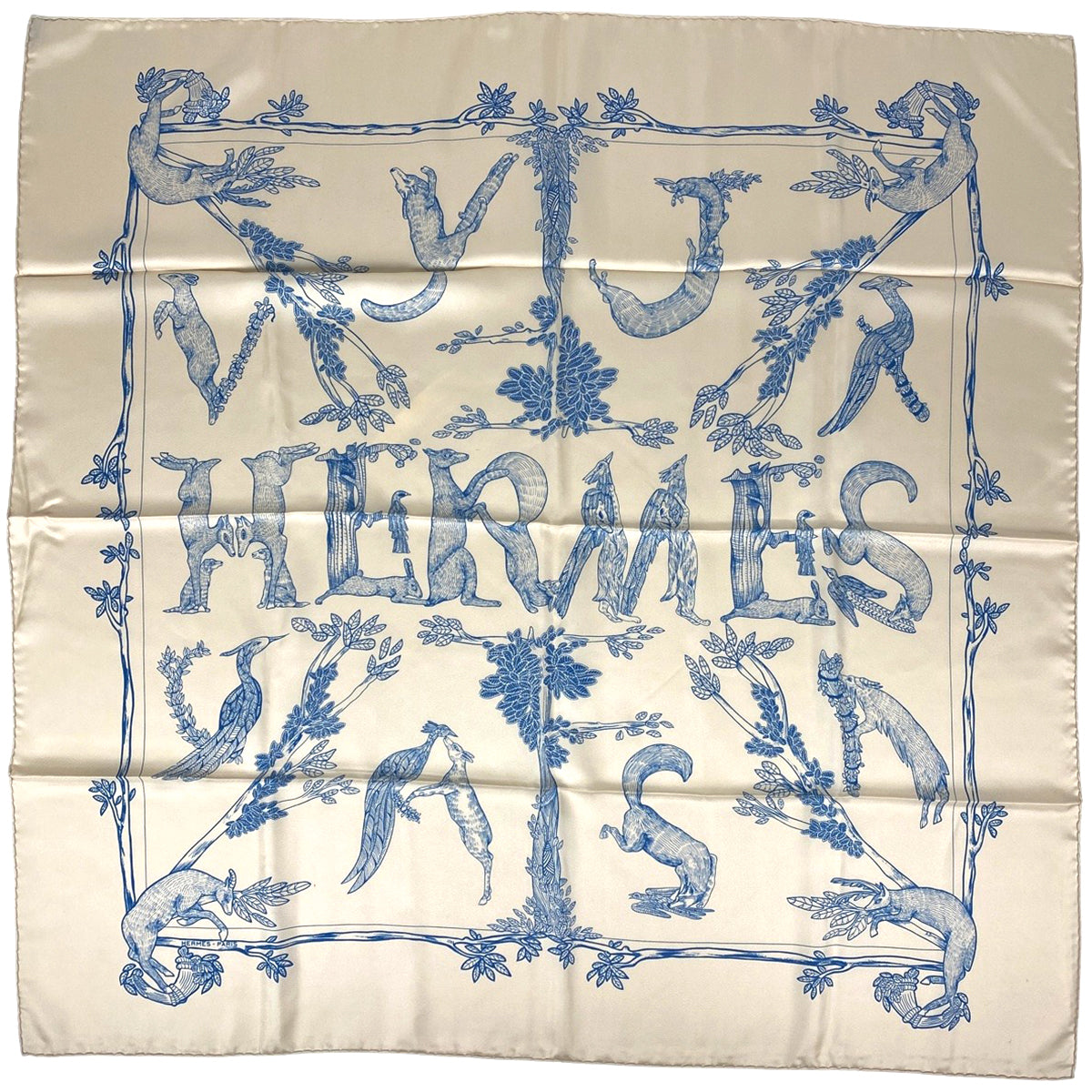 エルメススカーフ カレ90/柄名: ロシアのアルファベット HERMES - エルメス スカーフ カレ90 Alphabet(アルファベット