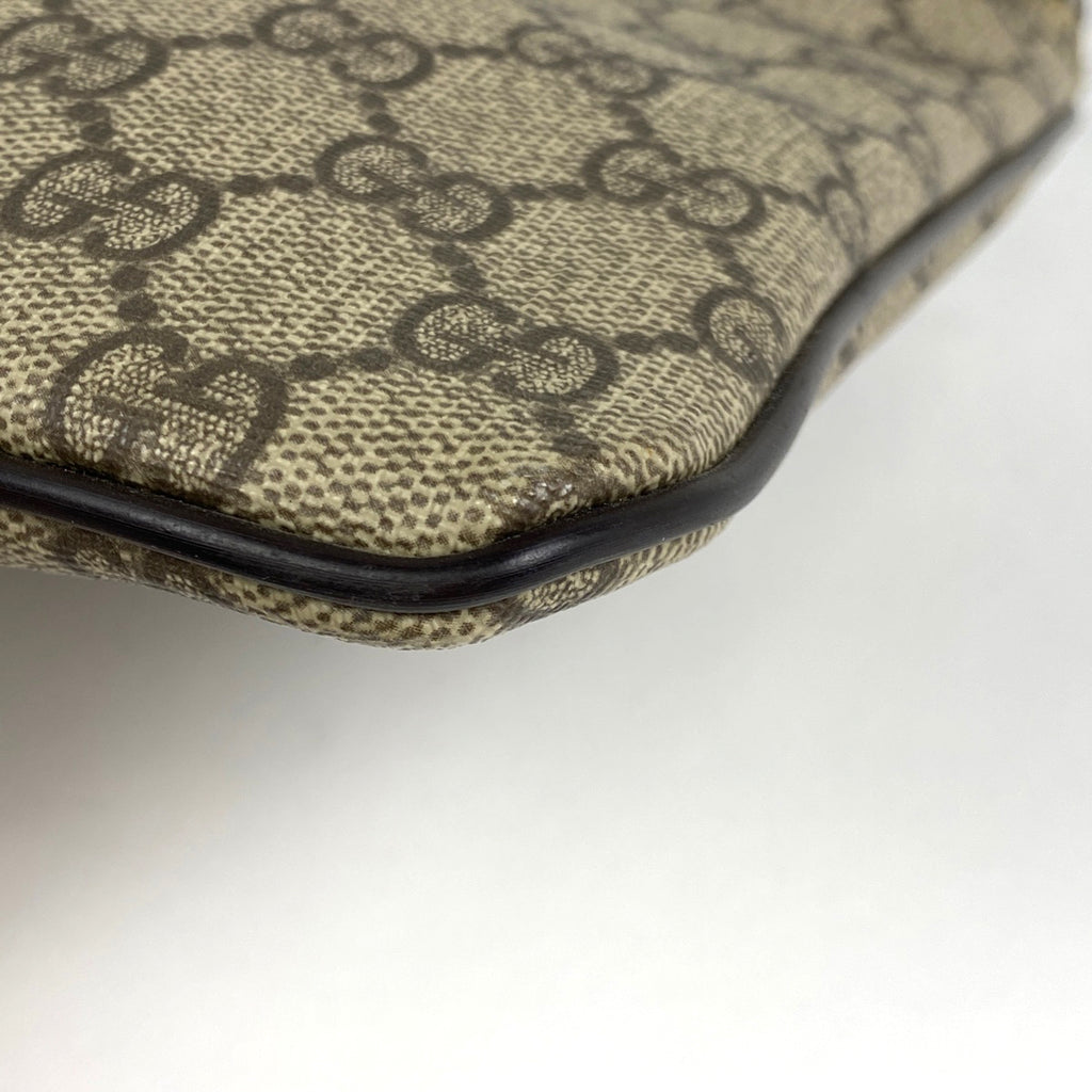 グッチ GG柄 ショルダーバッグ メッセンジャーバッグ 斜め掛け GGスプリーム ショルダーバッグ コーティングキャンバス ブラウン 201538 レディース 【中古】brbag