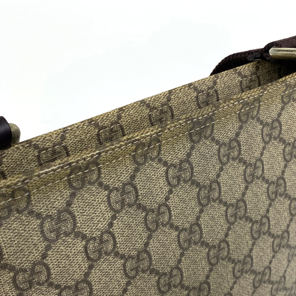 グッチ GG柄 ショルダーバッグ メッセンジャーバッグ 斜め掛け GGスプリーム ショルダーバッグ コーティングキャンバス ブラウン 201538 レディース 【中古】brbag