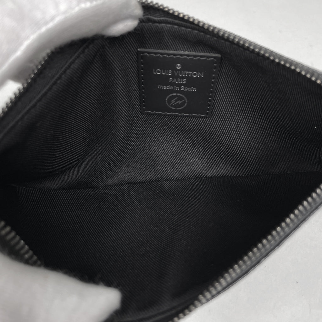 ルイ・ヴィトン フラッシュ iphone ポーチ 藤原ヒロシ アクセサリーポーチ モノグラムエクリプス ノワール(ブラック) M64433 レディース 【中古】brbag