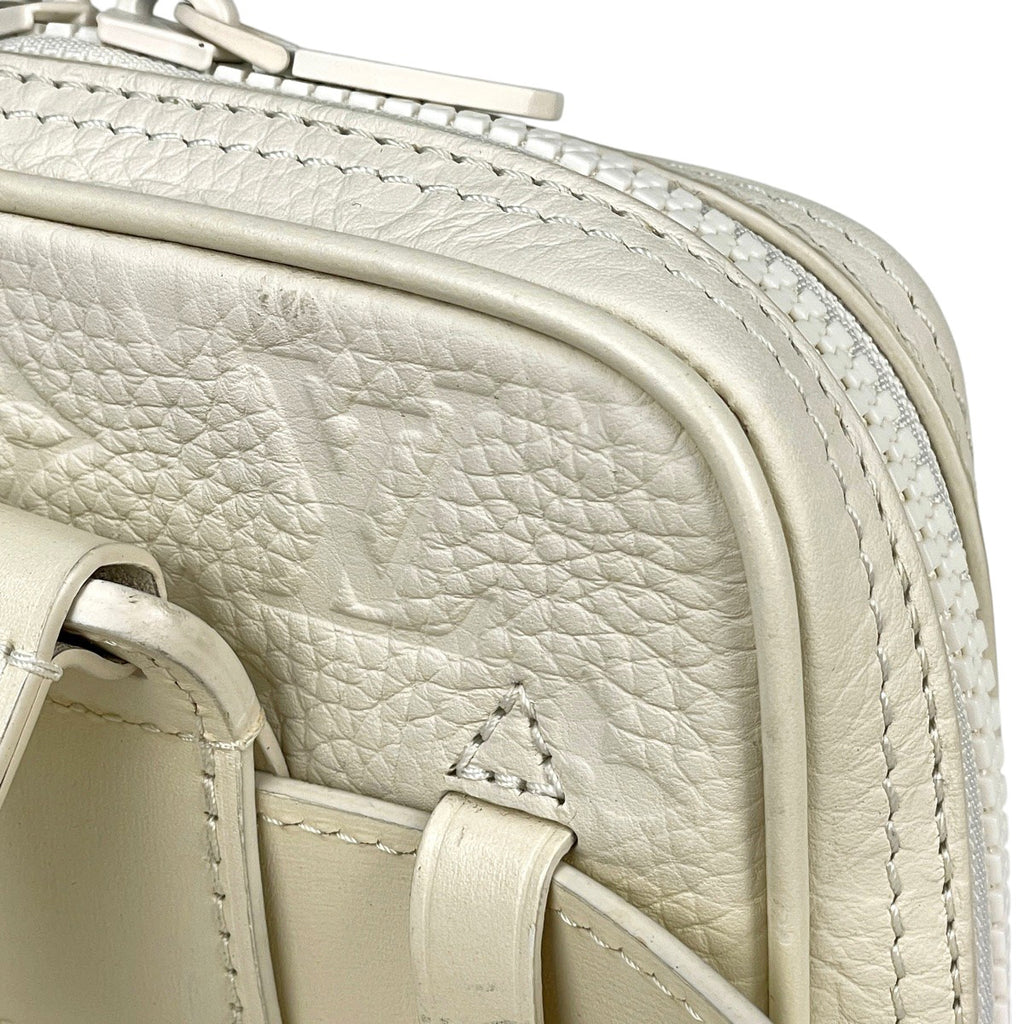 ルイ・ヴィトン ユティリティ サイドバッグ ショルダーバッグ ウエストバッグ モノグラム ボディバッグ トリヨン ホワイト M53297 レディース 【中古】brbag