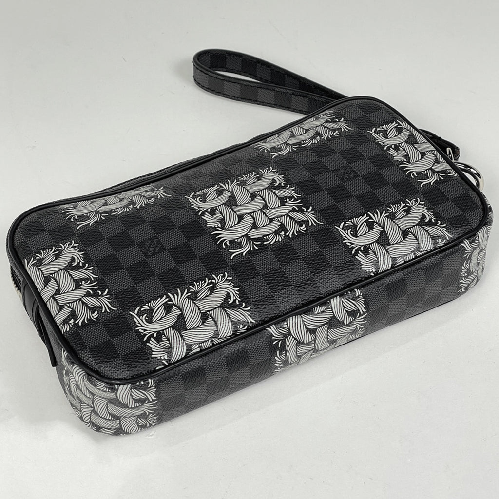 ルイ・ヴィトン ポシェット ヴォルガ クリストファーネメスコラボ セカンドバッグ ダミエグラフィット ノワール(ブラック) N61228 レディース 【中古】brbag