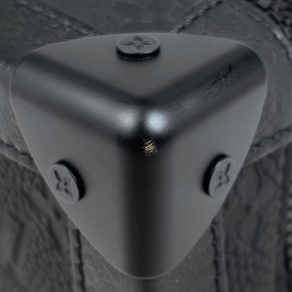 ルイ・ヴィトン ソフトトランク チェーン モノグラム 斜め掛け ショルダーバッグ トリヨン ノワール M53288 メンズ 【中古】brbag