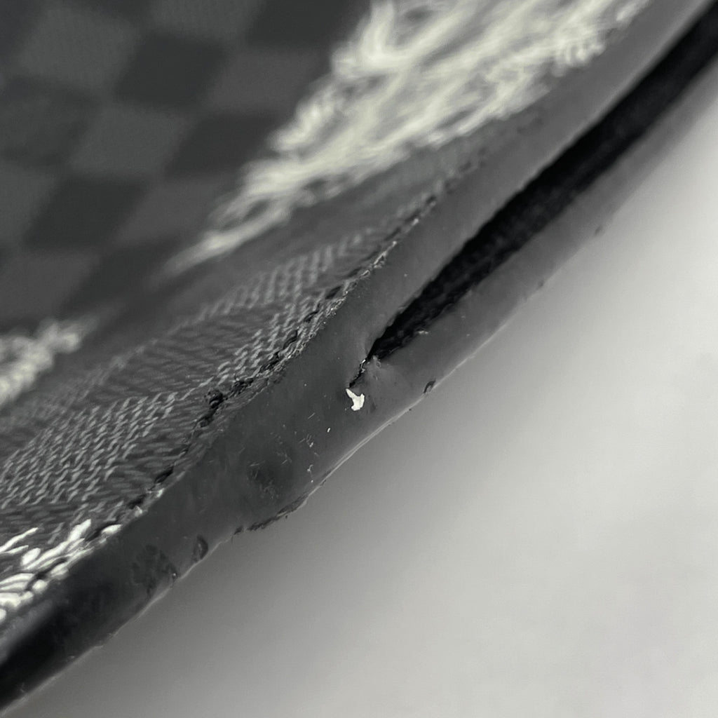 ルイ・ヴィトン ポシェット ヴォワヤージュ クリストファーネメスコラボ クラッチバッグ ダミエグラフィット ノワール(ブラック) N61234 メンズ 【中古】brbag