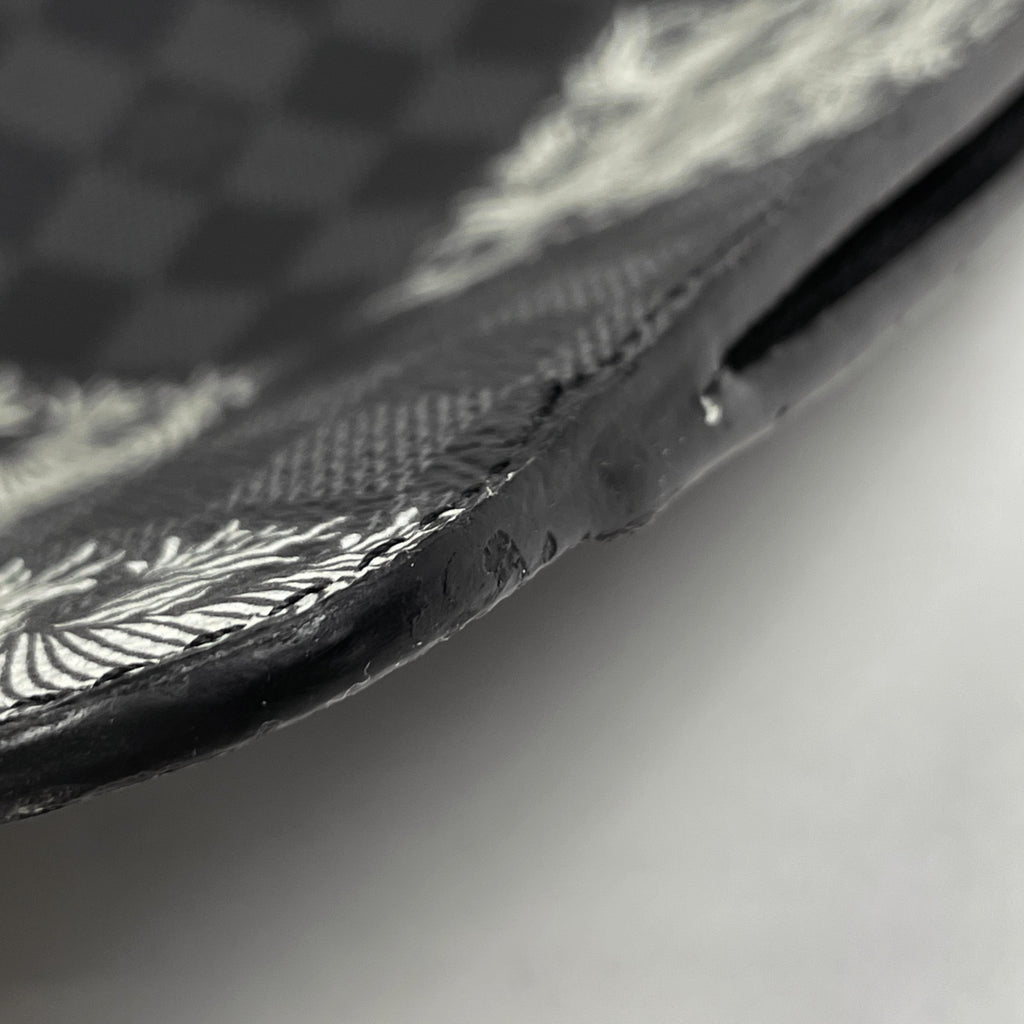 ルイ・ヴィトン ポシェット ヴォワヤージュ クリストファーネメスコラボ クラッチバッグ ダミエグラフィット ノワール(ブラック) N61234 メンズ 【中古】brbag