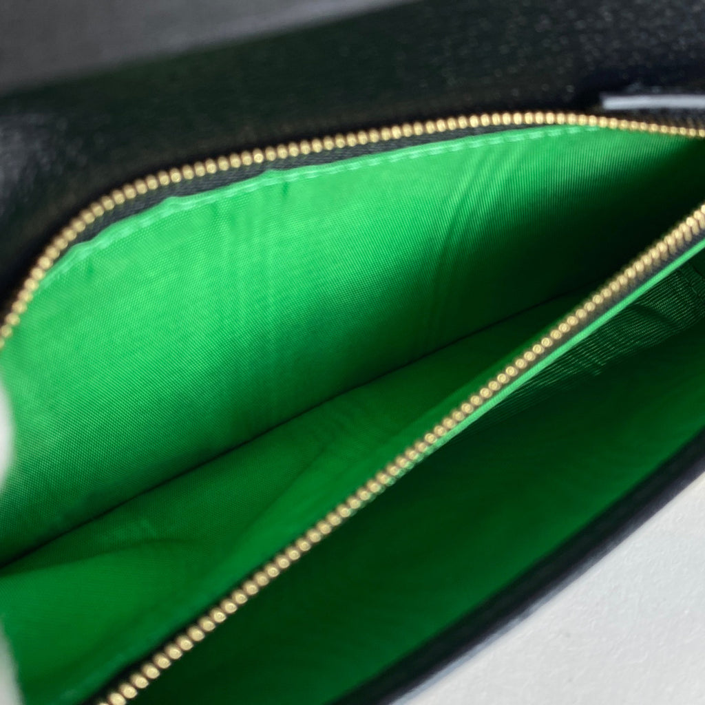 グッチ 財布 GGクリスタル アディダス 621892 レディース 中古 brbag