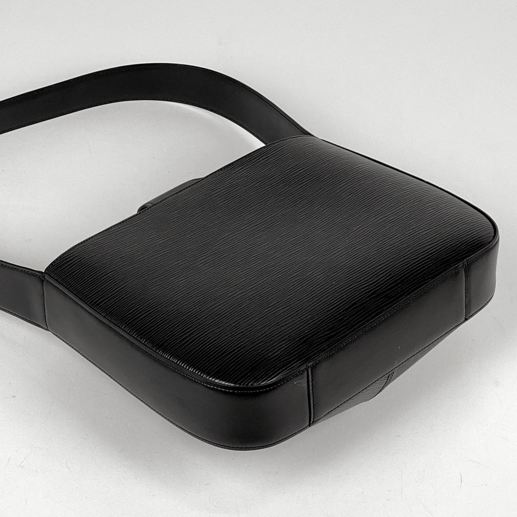 ルイ・ヴィトン レヴリ 肩掛け ショルダーバッグ エピ ノワール(ブラック) M52162 レディース 【中古】brbag