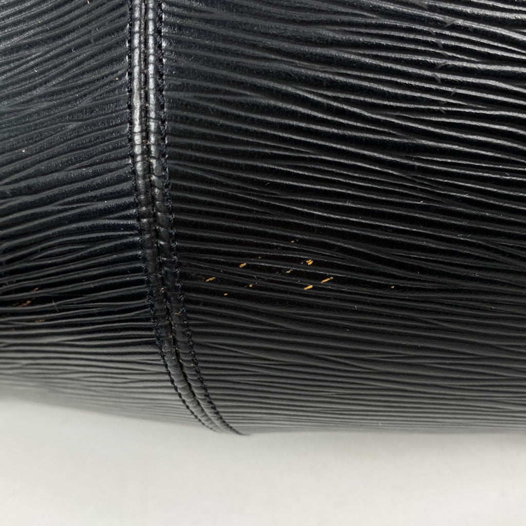 ルイ・ヴィトン レヴリ 肩掛け ショルダーバッグ エピ ノワール(ブラック) M52162 レディース 【中古】brbag