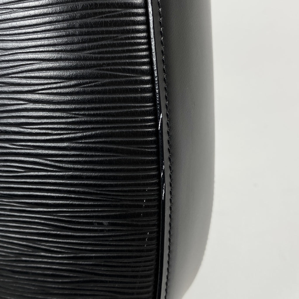 ルイ・ヴィトン レヴリ 肩掛け ショルダーバッグ エピ ノワール(ブラック) M52162 レディース 【中古】brbag