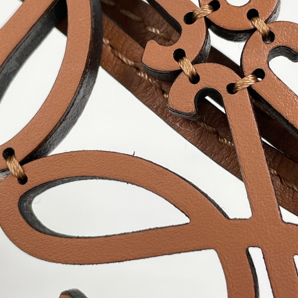 ロエベ アナグラム チャーム キーホルダー ストラップ バッグチャーム レザー ブラウン レディース 【中古】brbag