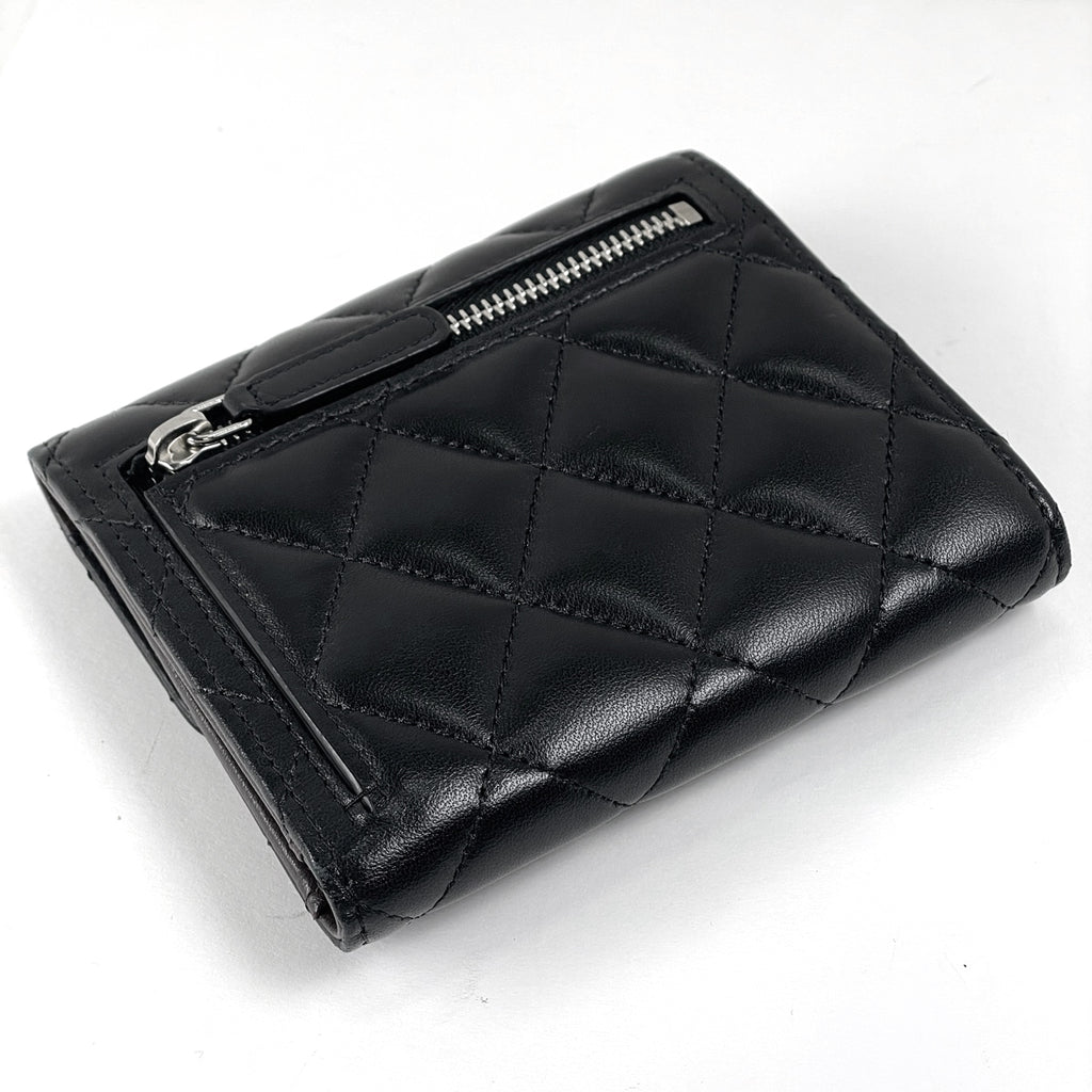 シャネル ココマーク 三つ折り 財布 マトラッセ クラシック スモール フラップ ウォレット 三つ折り財布 レザー ブラック レディース ブランドバッグ・小物 【中古】brbag