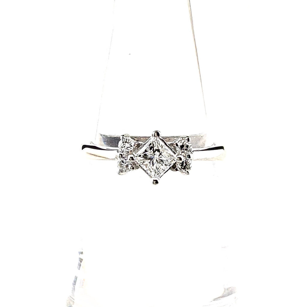 メレダイヤ デザインリング 指輪 リング 11号 K18 ダイヤモンド