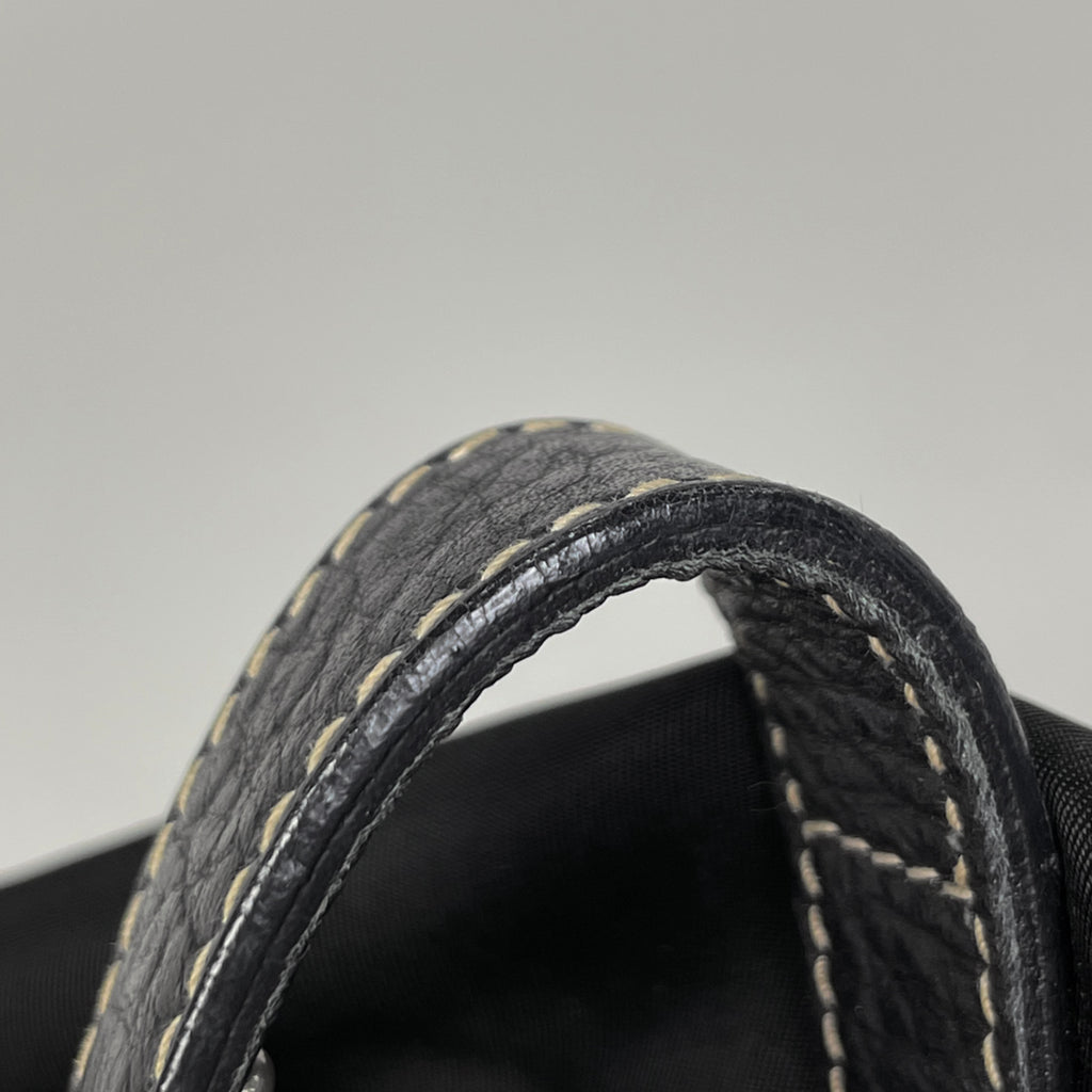 プラダ ロゴプレート ショルダーバッグ 斜め掛け ショルダーバッグ ナイロン ネロ(ブラック) レディース 【中古】brbag