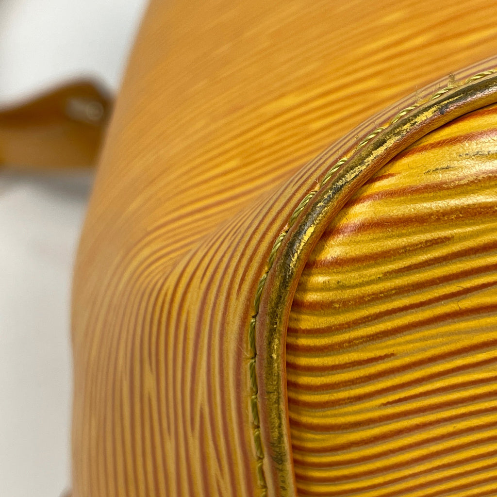 ルイ・ヴィトン プチノエ 巾着型 肩掛け ショルダーバッグ エピ タッシリイエロー M44109 レディース 【中古】brbag