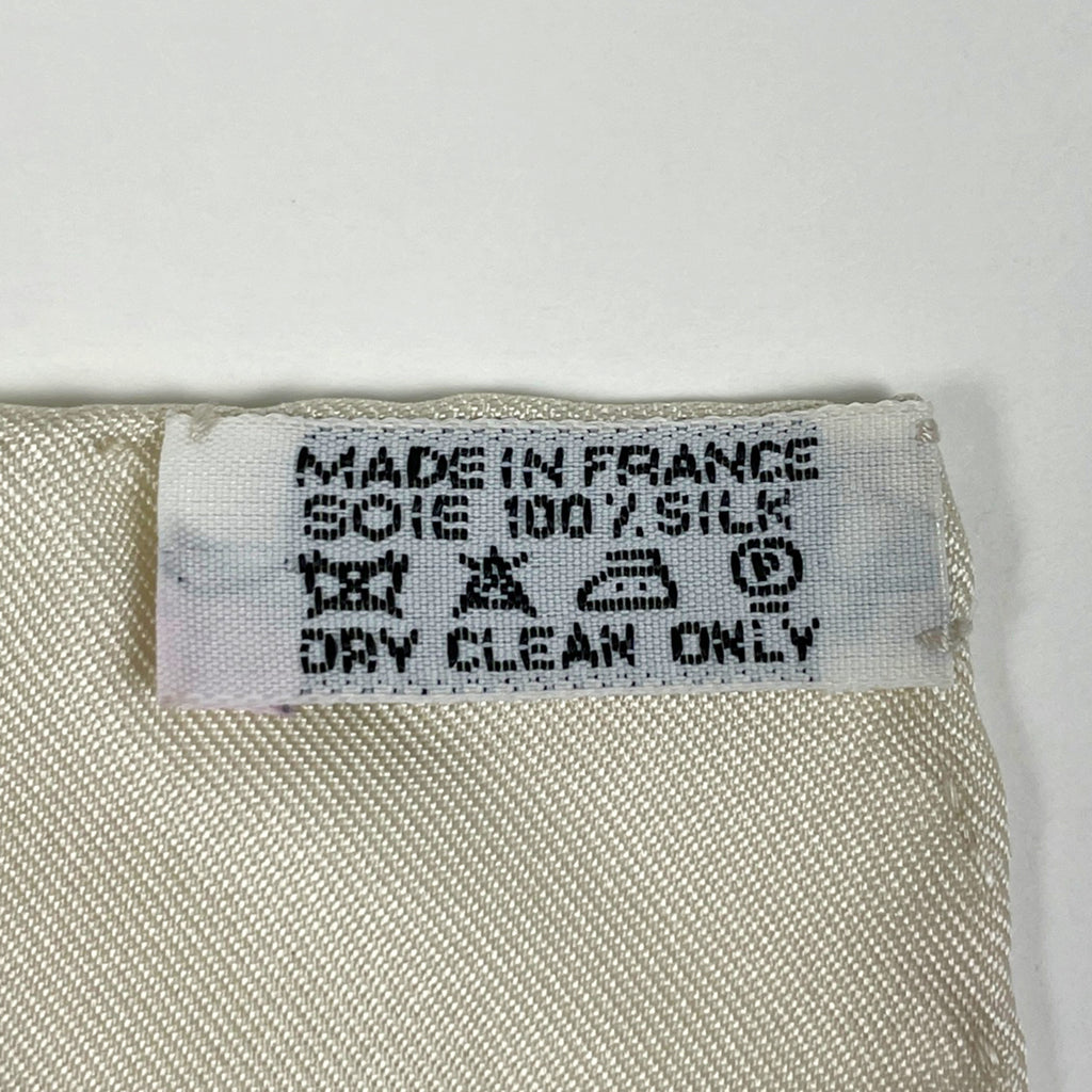 エルメス カレ 90 アニマル柄 Pavement ペイヴメント タイル モザイク 動物 植物 スカーフ シルク ホワイト マルチカラー レディース 【中古】brbag