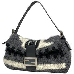 フェンディ ズッカロゴ マンマバケット ワンショルダー ハンドバッグ ショルダーバッグ ファブリック グレー 60590　 レディース 【中古】brbag