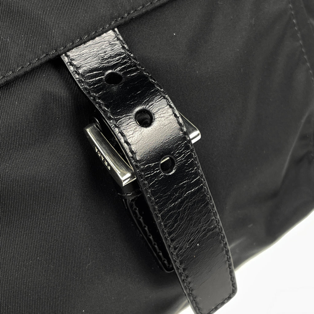 プラダ ロゴプレート ショルダーバッグ 肩掛け 斜め掛け ショルダーバッグ ナイロン ネロ(ブラック) BT8994 レディース 【中古】brbag