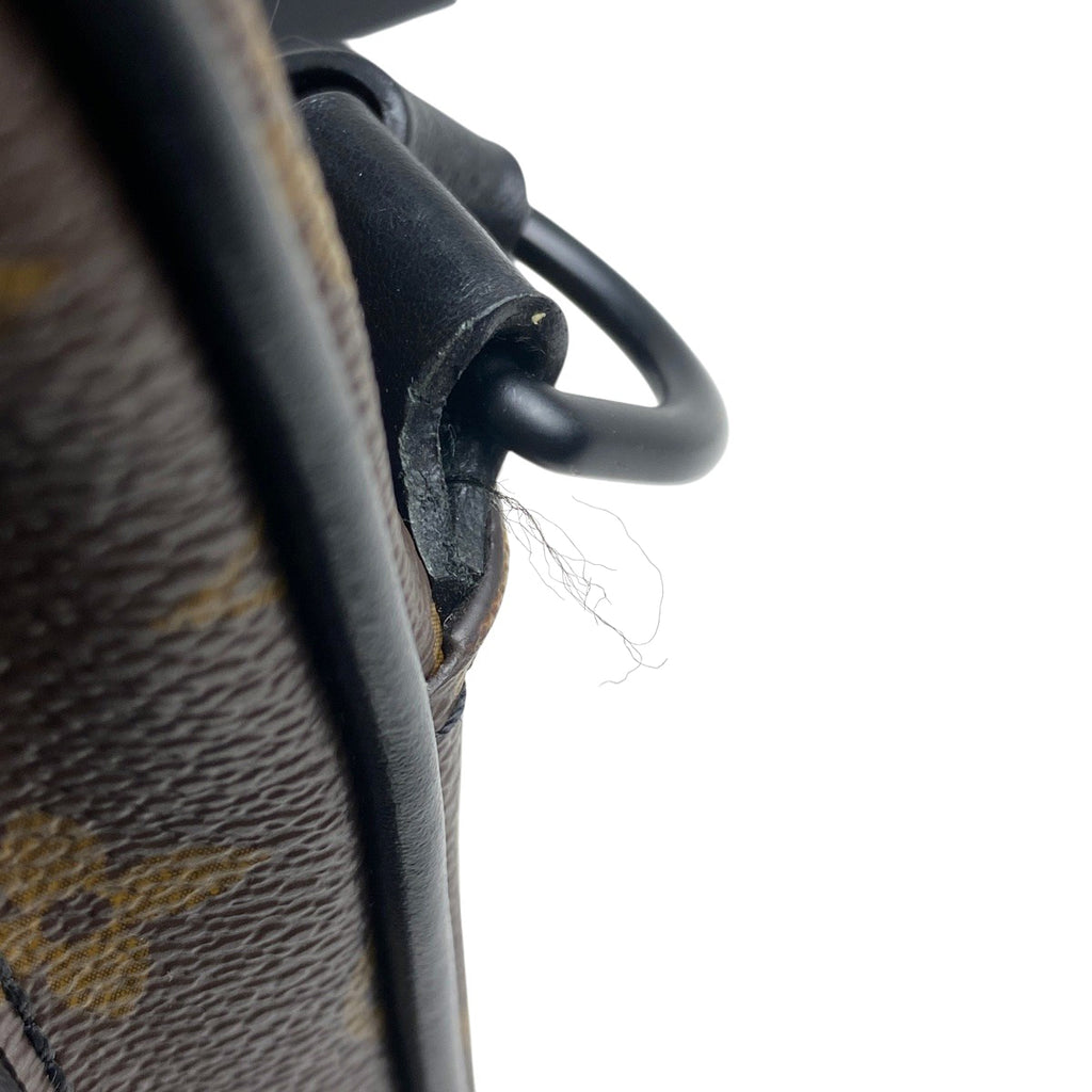 ルイ・ヴィトン クリストファー ウェアラブル ウォレット 斜め掛け ショルダーバッグ モノグラムマカサー ブラウン ノワール(ブラック) M69404 メンズ 【中古】brbag