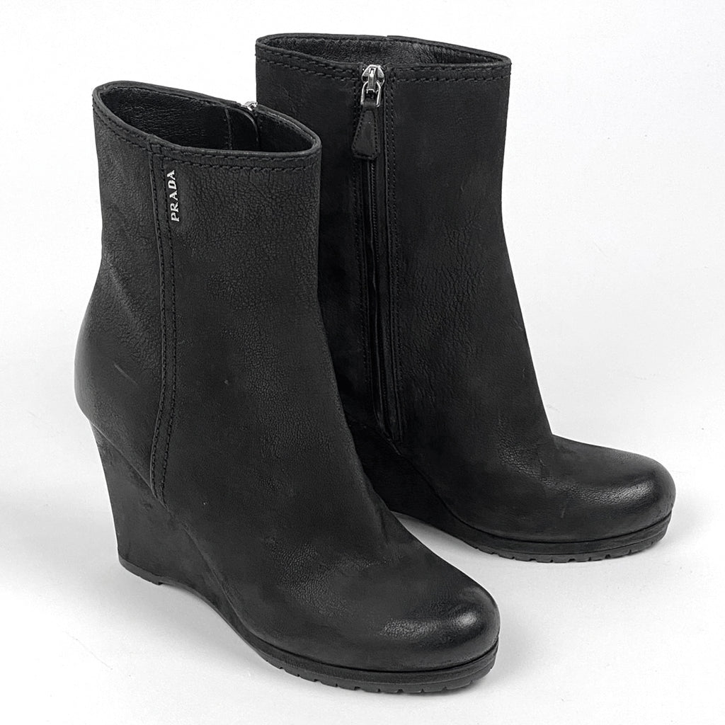 プラダ ロゴ ジップアップ ショートブーツ スポーツライン ウェッジソール 靴 ブーツ レザー ブラック レディース 【中古】brapp