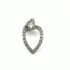 メレダイヤ デザインペンダントトップ WG ホワイトゴールド メレダイヤ ペンダントトップ K18 WG ダイヤモンド レディース ノンブランドジュエリー 【中古】nbjwl