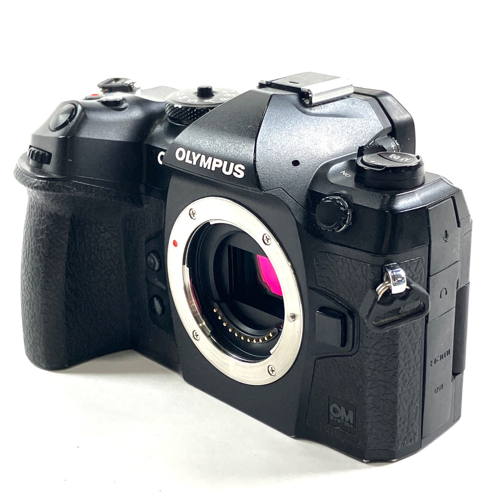 オリンパス OLYMPUS OM-1 ボディ デジタル ミラーレス 一眼カメラ 【中古】cambb