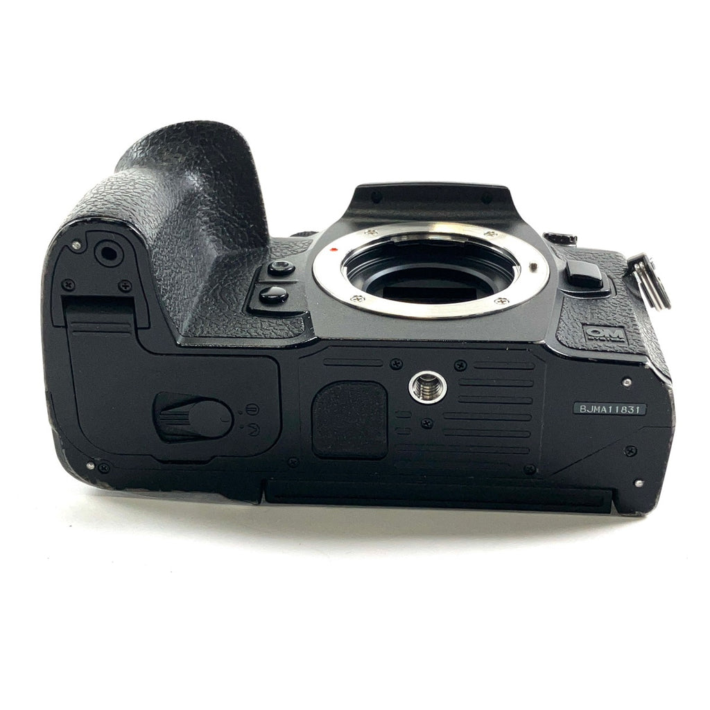 オリンパス OLYMPUS OM-1 ボディ デジタル ミラーレス 一眼カメラ 【中古】cambb