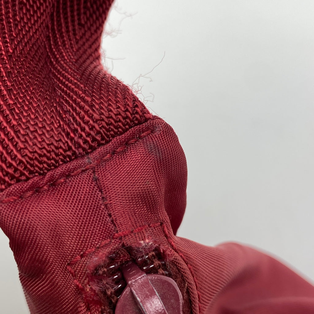 プラダ ロゴプレート ハンドバッグ ポーチ ショルダーバッグ ハンドバッグ ナイロン レッド レディース 【中古】brbag