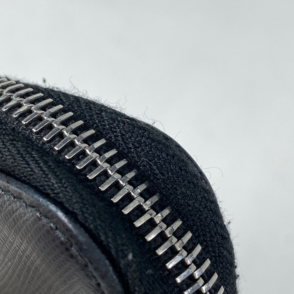 プラダ ロゴプレート ラウンドファスナー コインケース コインパース 小銭入れ コインケース レザー ネロ(ブラック) レディース 【中古】brbag